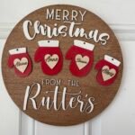 Door Hanger - Merry Christmas with Mittens and Family Name