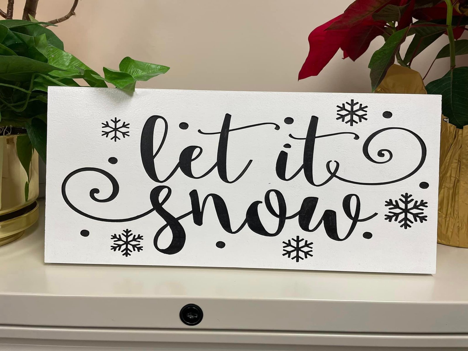 Let it Snow Sign Let it Snow Sign - Image 1